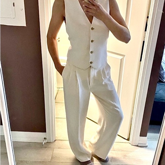 Aritzia Pants - Aritzia Set❤️Effortless pant/vest⭐️NEW